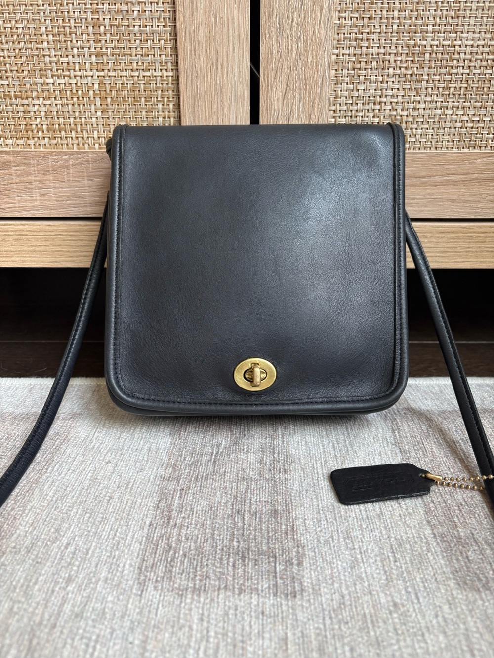 COACH Vintage Compact Pouch Black Leather Crossbody Shoulder Bag Handbag 9620
